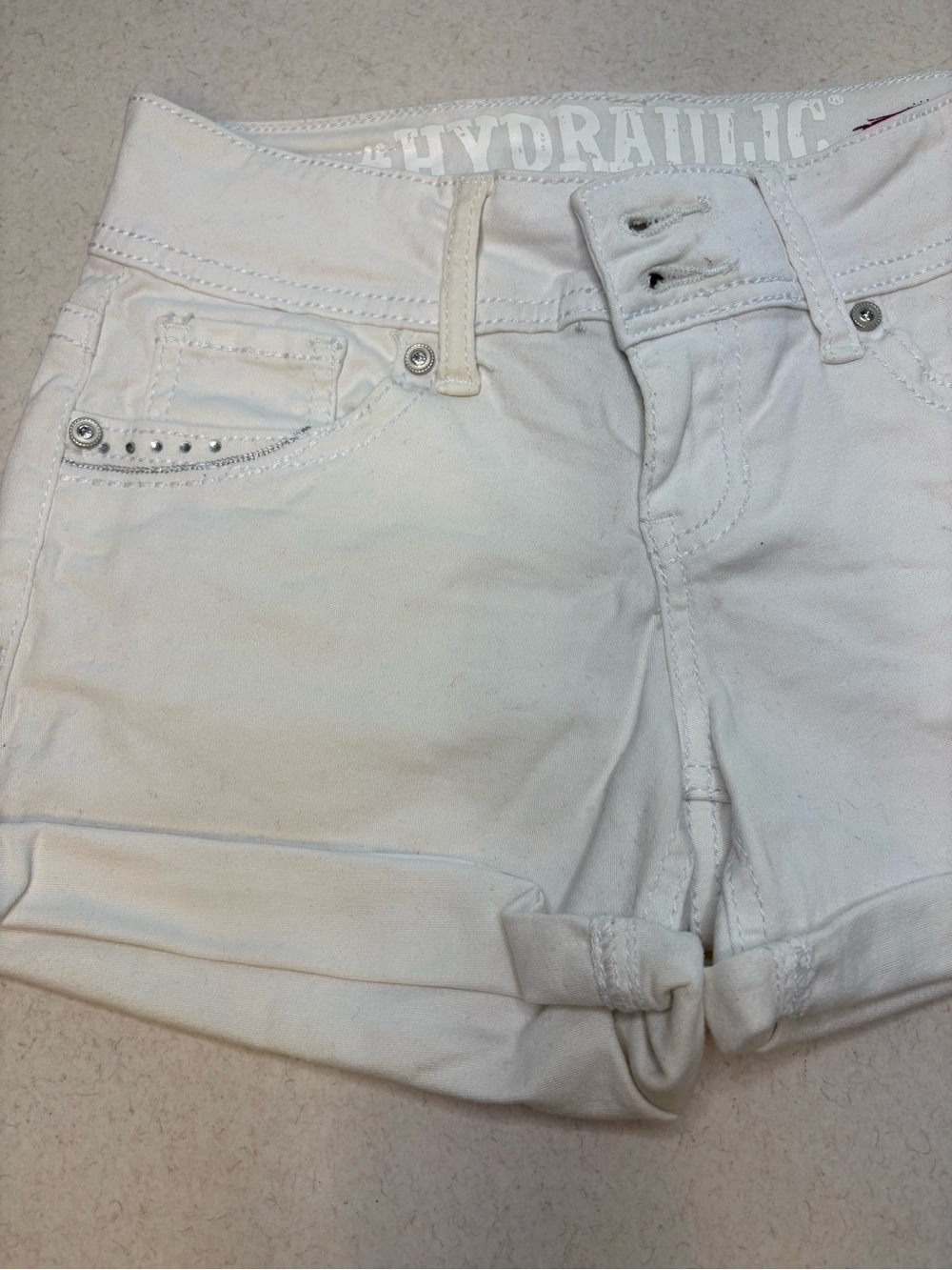 Women’s 2 Pair Hydraulic Brand Denim Shorts Size 3/4 - Picture 11 of 16